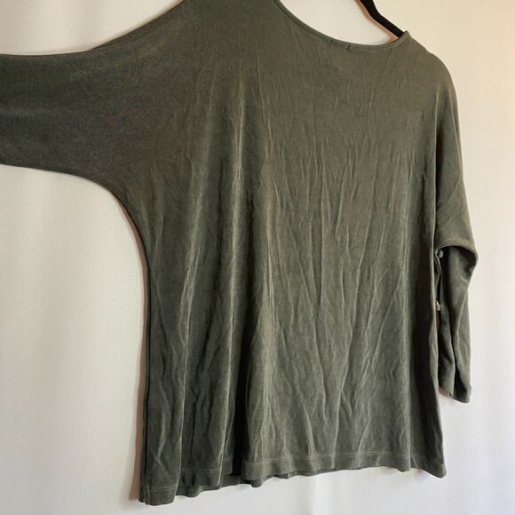 Chicos Travelers Slinky Top Sage Green LS Crew Open Arms Metal Details Size XL - Picture 4 of 12